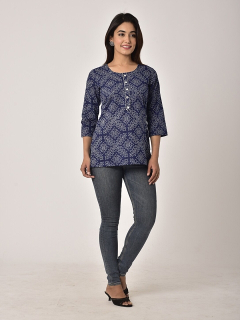 

Swasti Blue Floral Printed Pure Cotton Kurti