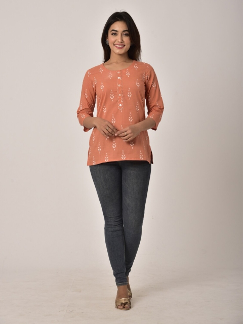 

Swasti Peach-Coloured Floral Printed Pure Cotton Kurti