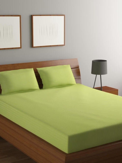 

MODEFE Green Striped 180 TC Queen Bedsheet with 2 Pillow Covers