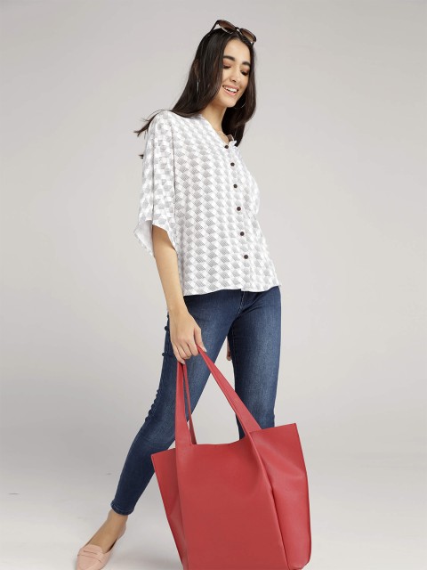 

IDK White Geometric Print Mandarin Collar Shirt Style Top