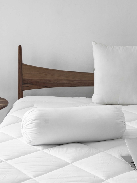 

Clasiko Set Of 2 White Daisy Solid 220 TC Pure Cotton Bolster Covers