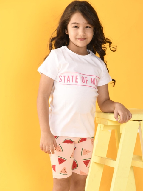 

Anthrilo Girls White & Peach-Coloured Printed T-shirt with Shorts