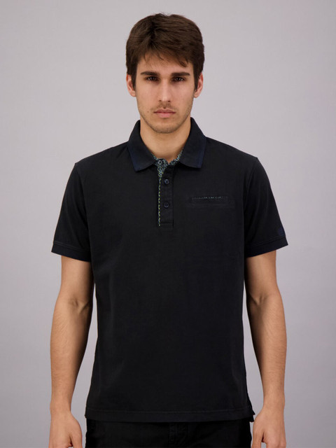 

FREESOUL Men Black Polo Collar Pure Cotton T-shirt