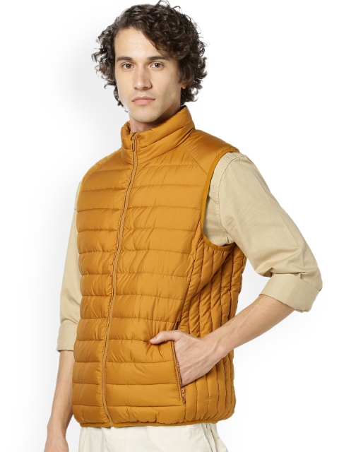 

Celio Men Yellow Crop Quilted Jacket