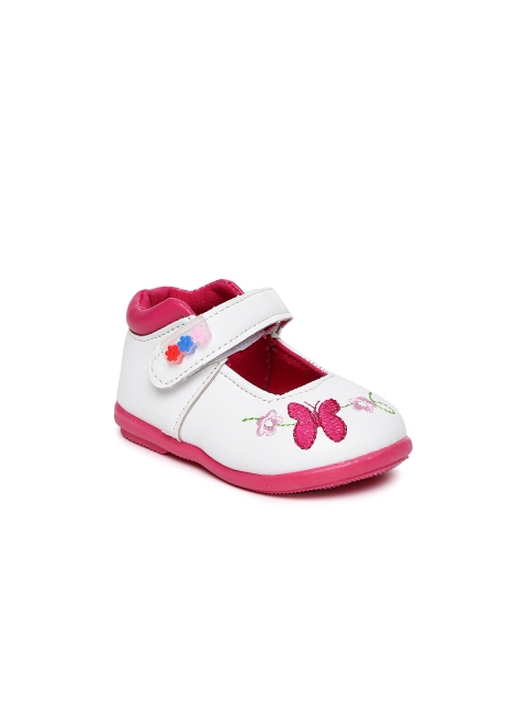 

Fame Forever by Lifestyle Girls White Woven Ballerinas