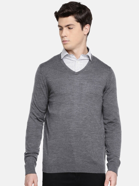 

Celio Men Grey & steel gray Sweater Vest
