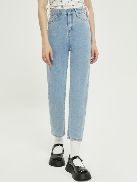 

URBANIC Women Blue Jeans