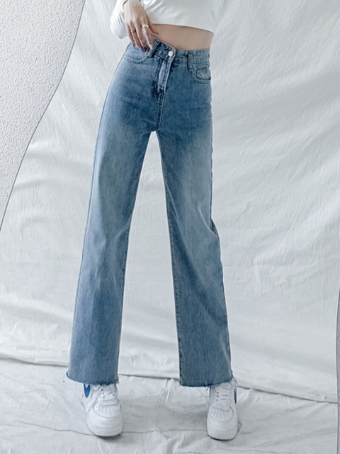 

URBANIC Women Blue Low Distress Light Fade Jeans