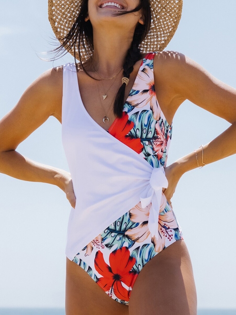 

URBANIC Women White & Red Printed Bodysuit