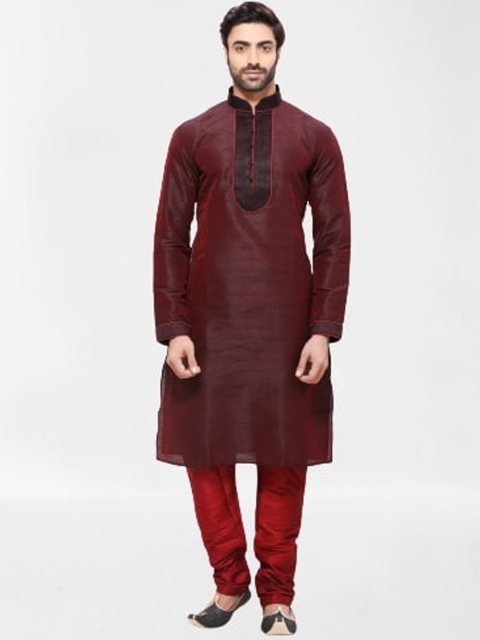 

RG DESIGNERS Men Red Solid Raw Silk Kurta with Pyjamas