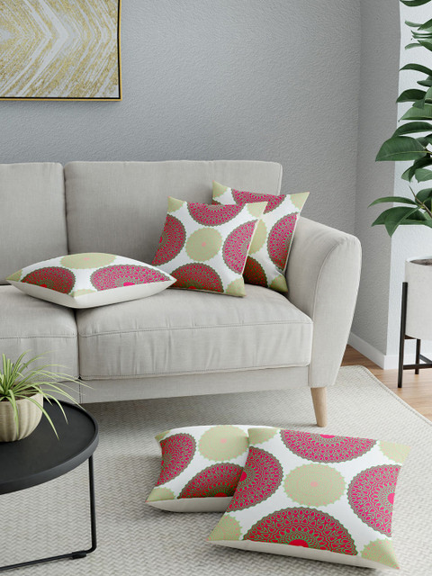 

LA VERNE Set of 5 White and Red Geometric Square Cushion Covers