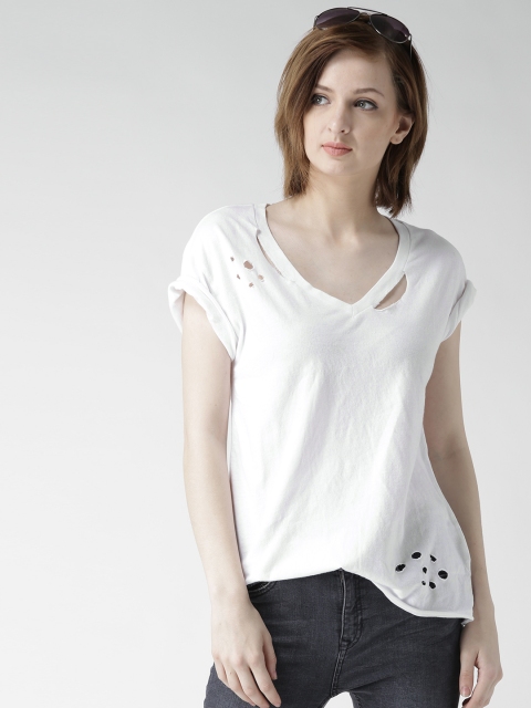 

FOREVER 21 Women White Solid V-Neck T-shirt