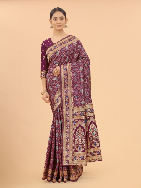 

INDI AVTAAR Purple & Gold-Toned Woven Design Zari Silk Cotton Banarasi Saree
