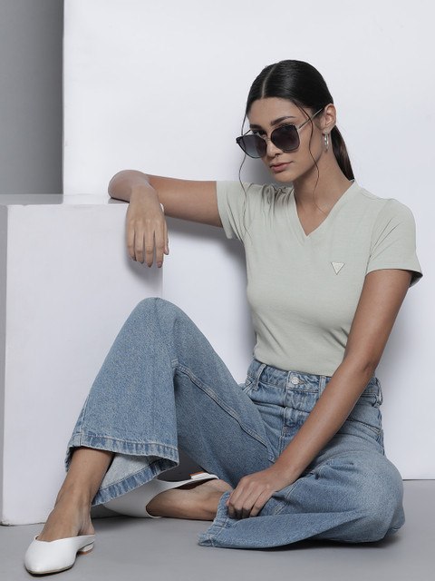 

GUESS Women Grey V-Neck T-shirt