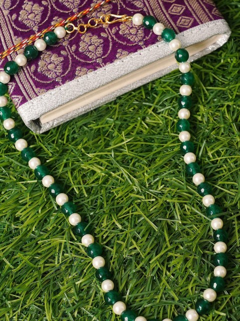 

Unnati Silks Green & White Amravati Ocean Artificial Stones And Beads Necklace