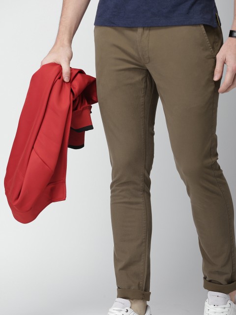 

INVICTUS Men Brown Slim Fit Solid Trousers