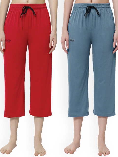 

FFLIRTYGO Women Blue & Red Solid Capris
