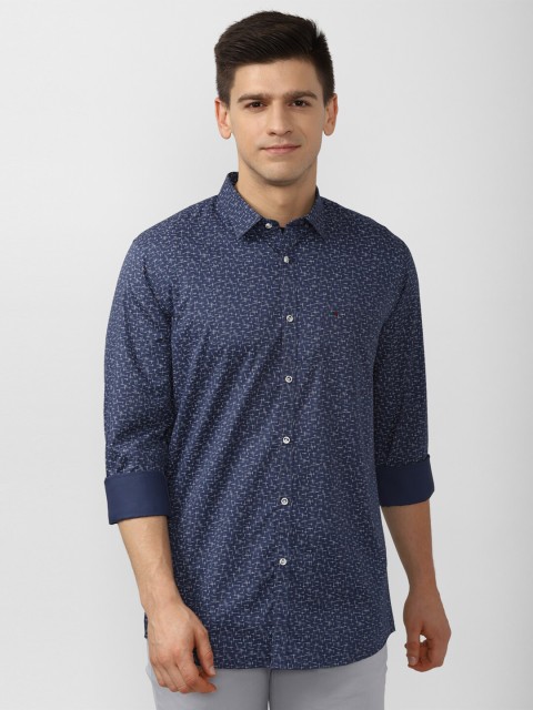 

Peter England Casuals Men Navy Blue Slim Fit Floral Printed Casual Shirt
