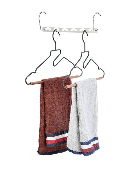 

Athome by Nilkamal Silver-Toned Solid Metal Hanger