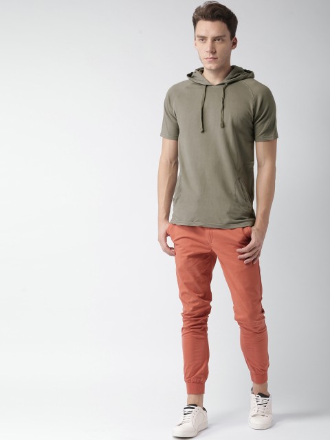 

Mast & Harbour Men Olive Green Solid Hooded Sweatshirt