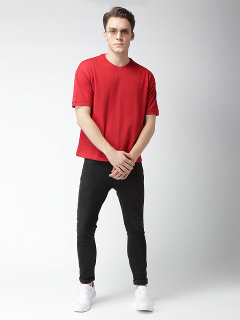 

Mast & Harbour Men Red Solid Round Neck T-shirt