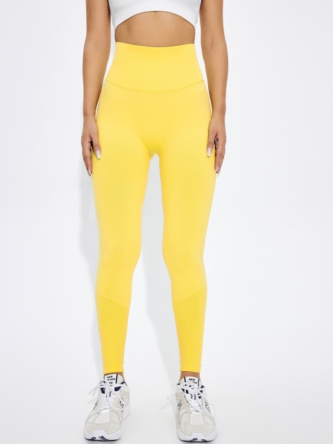 

URBANIC Women Yellow Solid Tights