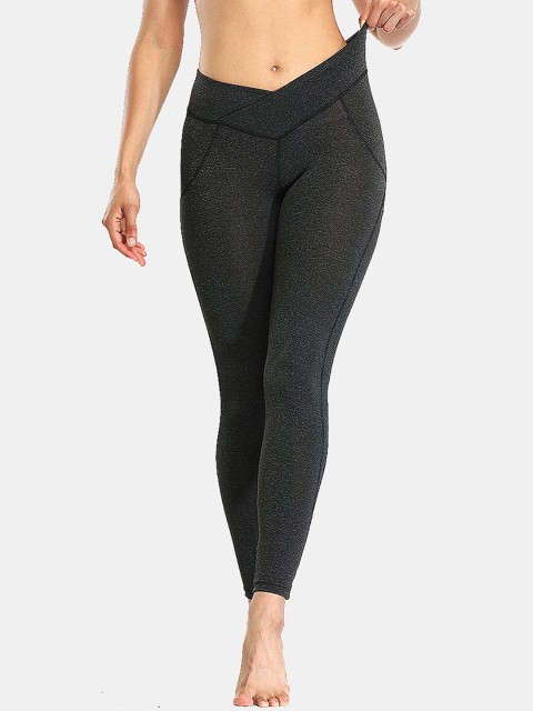 

URBANIC Women Black Solid Tights