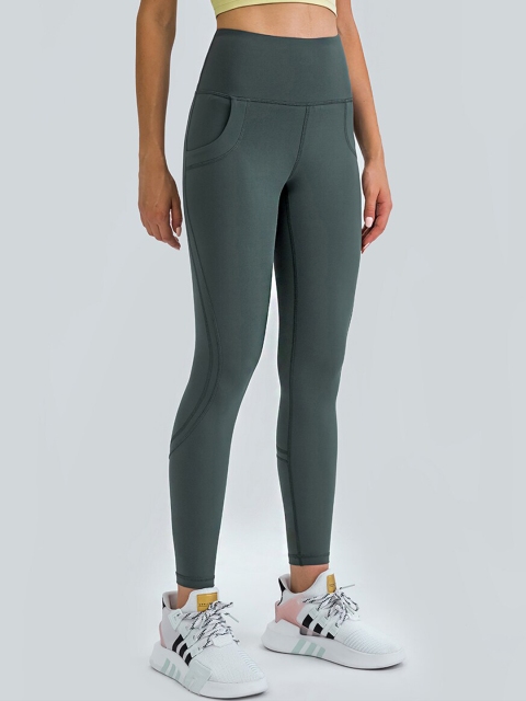 

URBANIC Women Green Solid Tights