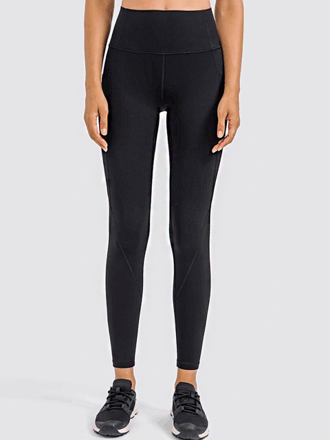 

URBANIC Women Black Solid Tights