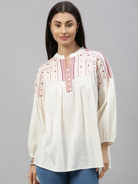 

Ishin Off White Embroidered Pure Cotton Mandarin Collar Top