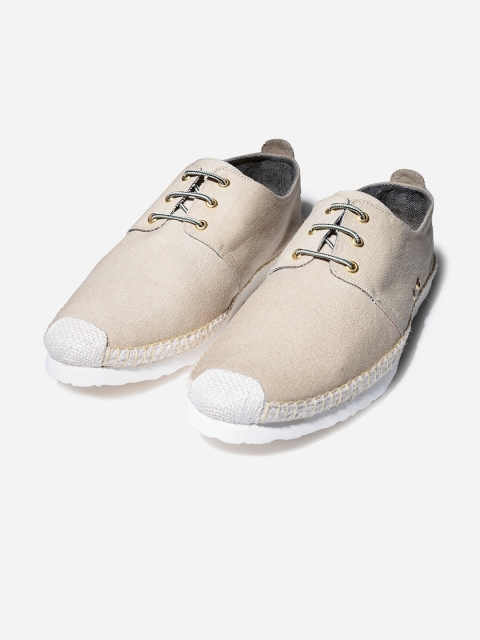 

FRATERNITY Men Khaki Canvas Sneakers