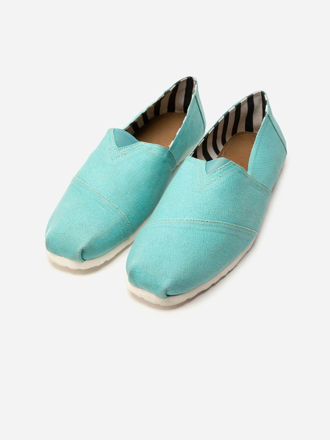 

FRATERNITY Men Blue Slip-On Sneakers