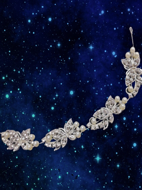 

Proplady Girls Silver-Toned & White Embellished Tiara