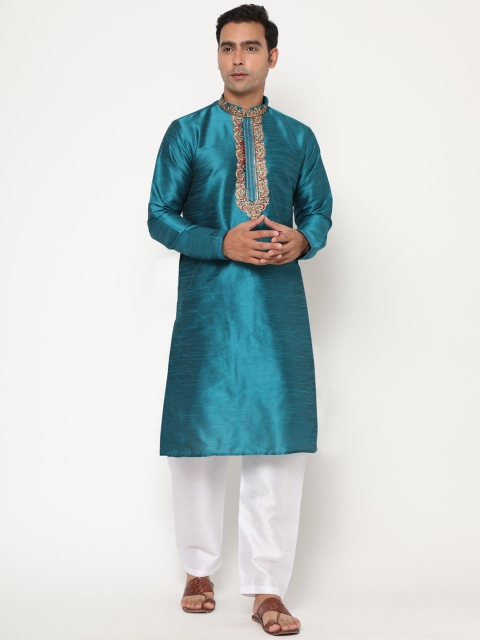 

Glemora Men Green Kurta with Pyjamas