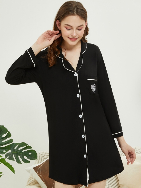 

URBANIC Women Black Solid Nightdress