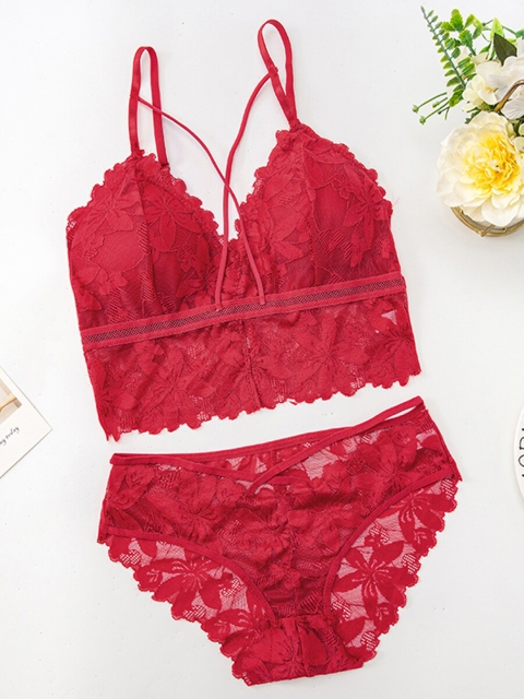 

URBANIC Burgundy Self Design Lingerie Set