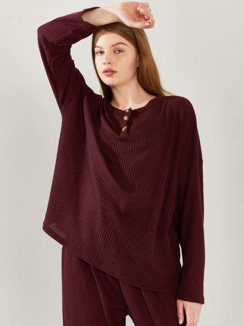 

URBANIC Women Burgundy Solid Night suit