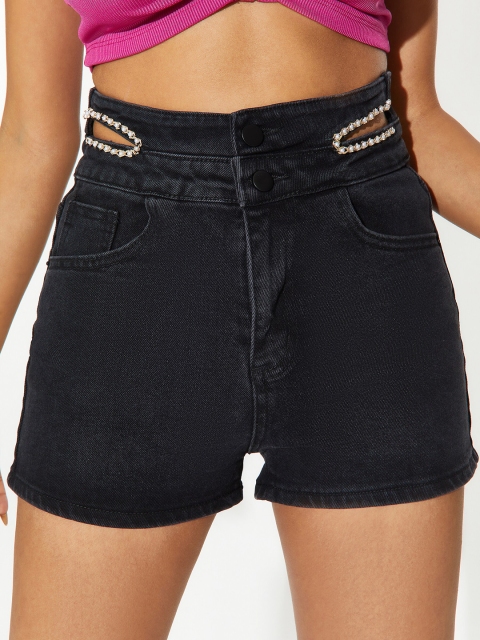 

URBANIC Women Black Slim Fit Shorts