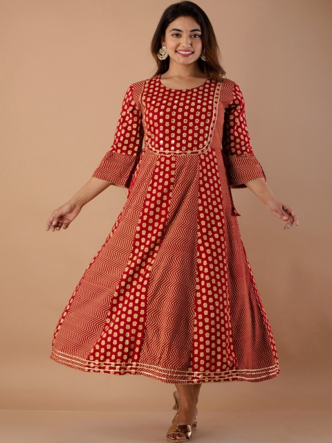 

RUHAZAT Women Red Floral Printed Mirror Work Anarkali Kurta