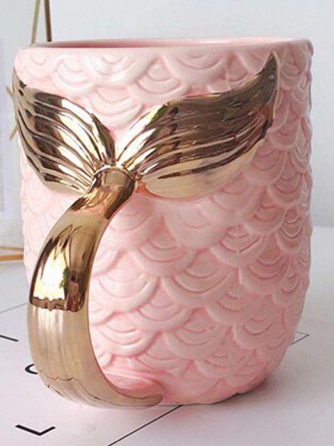 

Awestuffs Pink & Gold-Toned Printed Ceramic Matte Mugs Set of Cups and Mugs