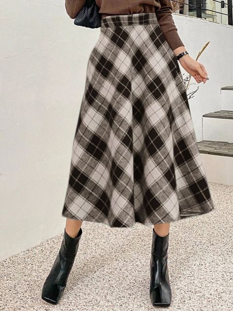 

URBANIC Women Black Checked A-Line Maxi Skirts
