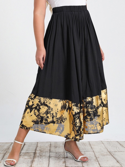

URBANIC Women Plus Size Black & Gold-Toned A-Line Skirt