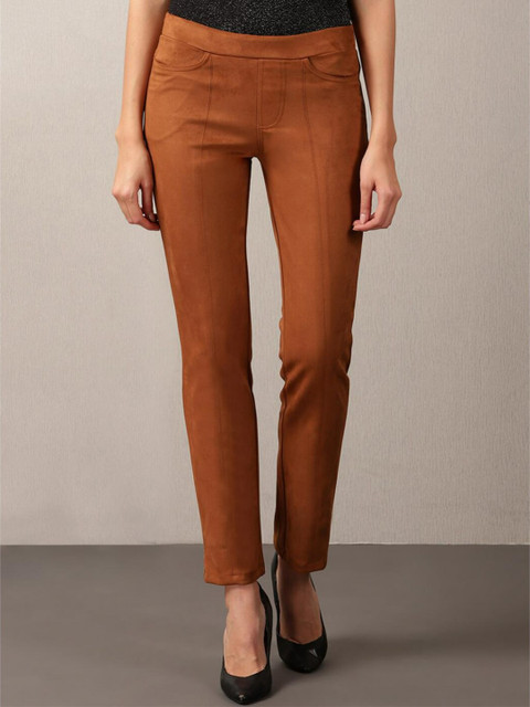 

Lakshita Women Brown Solid Velvet Jeggings