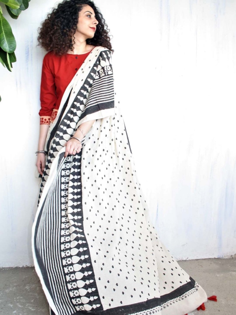 

Chidiyaa White & Black Ethnic Motifs Printed Pure Cotton Saree