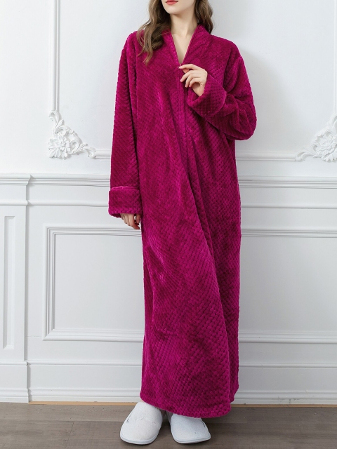 

URBANIC Women Red Textured Simplicity Lounge Robe