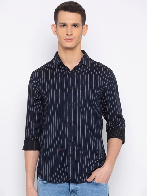 

SPYKAR Men Blue Slim Fit Striped Casual Shirt