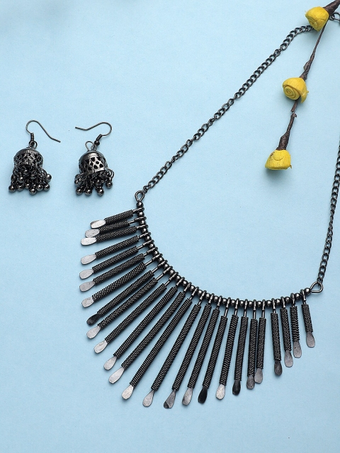 

CARDINAL Silver-Toned Oxidized Jewellery Set