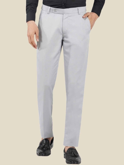 

TAHVO Men White Tailored Trousers