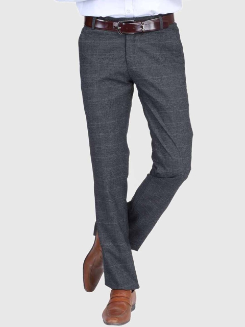 

TAHVO Men Black Checked Tailored Trousers