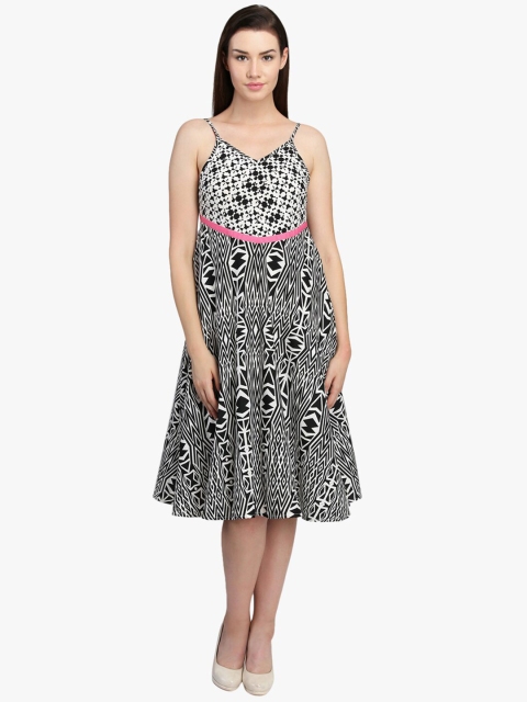 

DODO & MOA Black Animal Crepe A-Line Midi Dress
